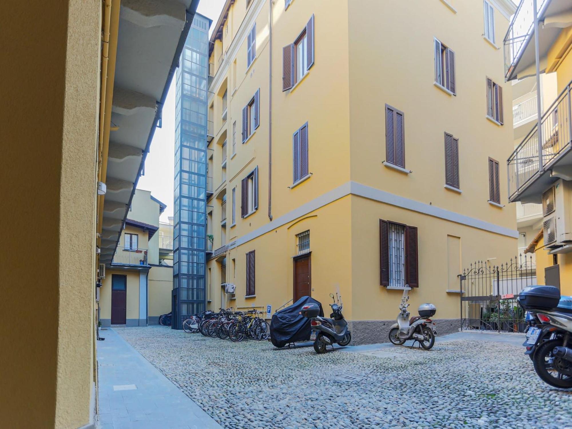 The Best Rent - Spacious Two Bedrooms Apartment Near Porta Romana ميلان المظهر الخارجي الصورة